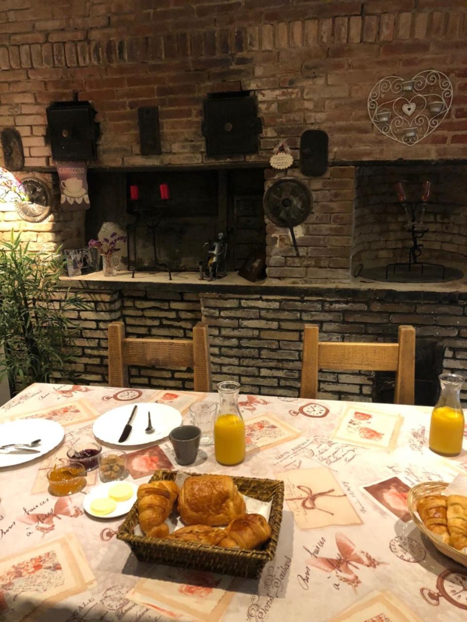 L'Ancienne Boulangerie Bed & Breakfast Collinee Bagian luar foto